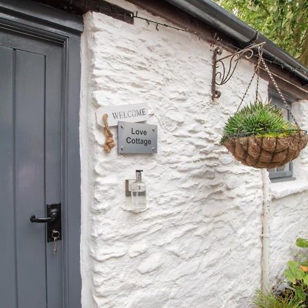 Love Cottage Combe Martin Exteriör bild
