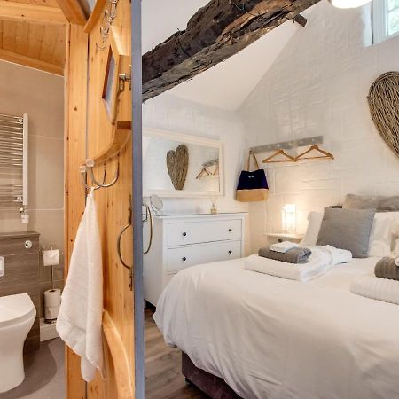 Love Cottage Combe Martin Exteriör bild