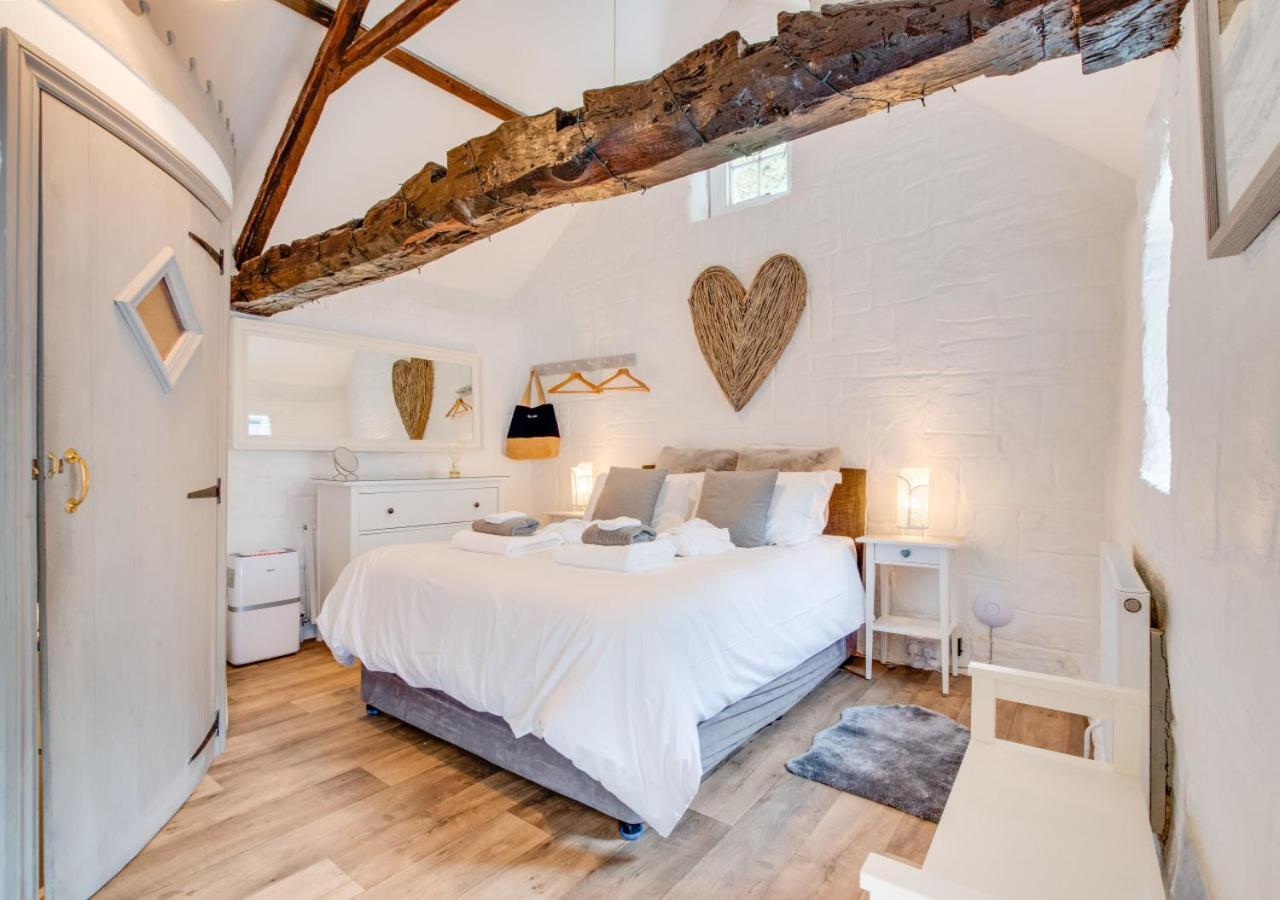 Love Cottage Combe Martin Exteriör bild
